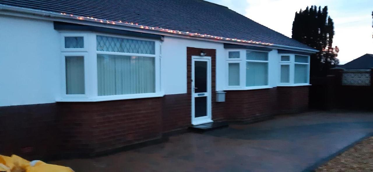The Hermitage Private Detached Bungalow Villa Rhyl Luaran gambar