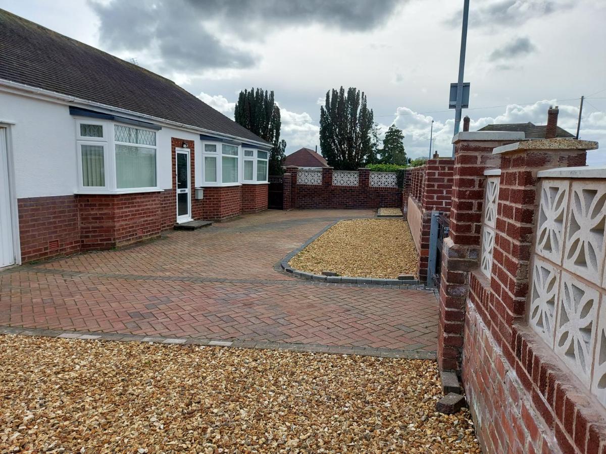 The Hermitage Private Detached Bungalow Villa Rhyl Luaran gambar